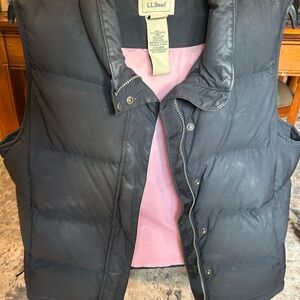 L.L. Bean Women's Black and Pink Puffer Vest